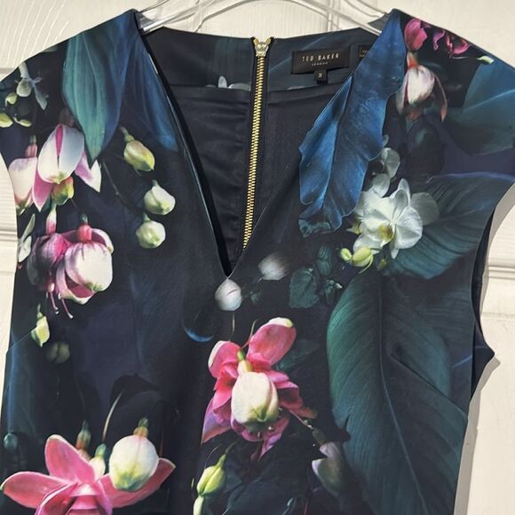 Ted Baker 'Antonya' Fuchsia Floral Midi Dress Size 3 US 8 - Picture 6 of 10